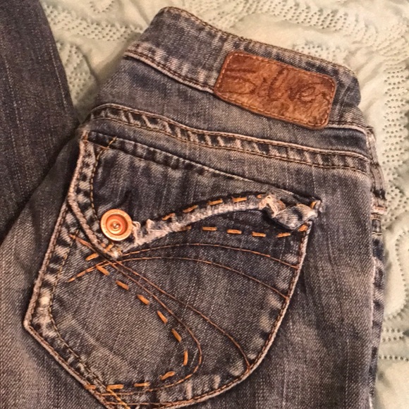 ❤️ (19) Ladies silver jeans, super unique, great pockets. Size 26 x 32 - Picture 1 of 10